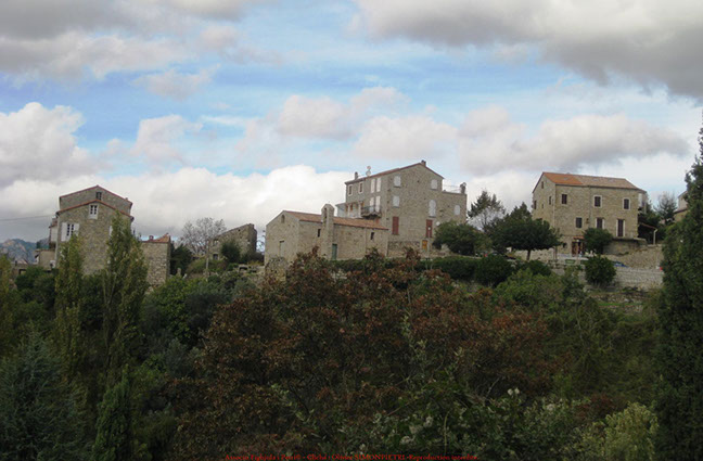body painting de tornade, personnage marvel et comics faisant partie des x men. Bodypainting super heros realise pour un defile de marvel