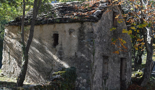 body painting de tornade, personnage marvel et comics faisant partie des x men. Bodypainting super heros realise pour un defile de marvel