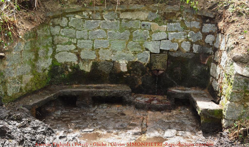 body painting de tornade, personnage marvel et comics faisant partie des x men. Bodypainting super heros realise pour un defile de marvel