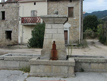 body painting de tornade, personnage marvel et comics faisant partie des x men. Bodypainting super heros realise pour un defile de marvel